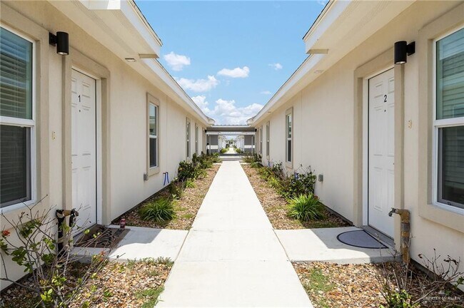 14 Puffin Ave Unit 1