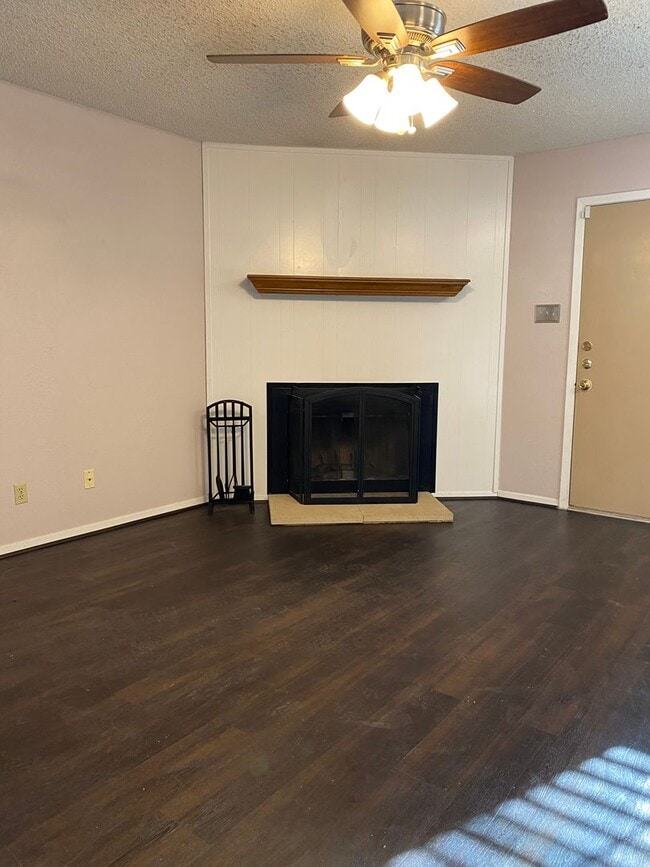 Photo - SPACIOUS 3 bedroom 2 bath Townhome COMING SOON!