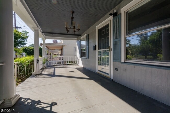 Photo - 606 N Washington Ave
