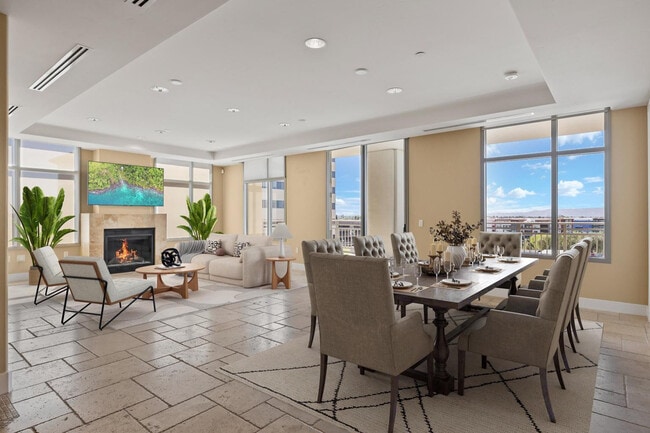 Building Photo - 2211 E Camelback Rd Unit 604