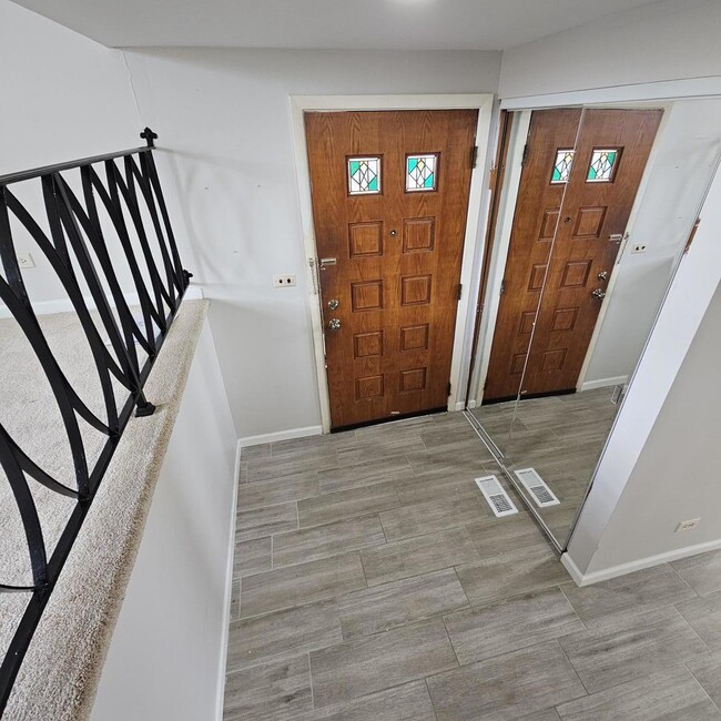 Photo - 9268 Barberry Ln