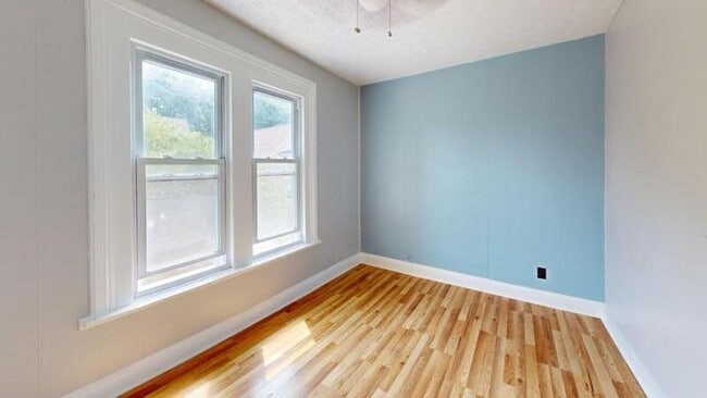 Photo - 11 Linwood Pl