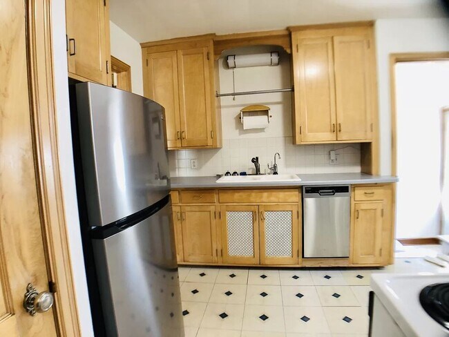 Photo - 5637 Colfax Ave S