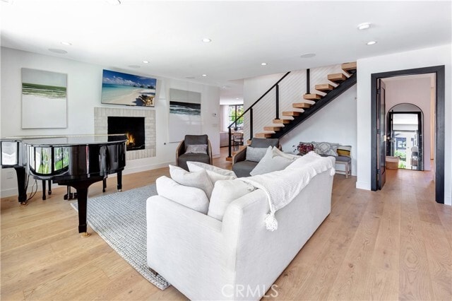 Photo - 418 E 16th St