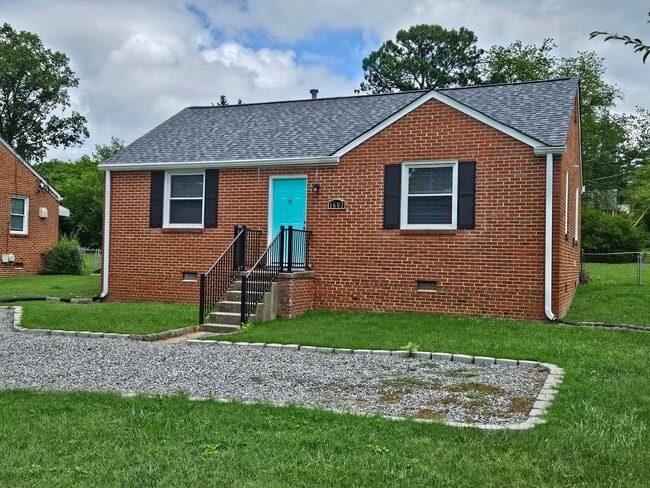 Newly Renovated 3BR/1BA Home - West End - ... - Newly Renovated 3BR/1BA Home - West End - ...