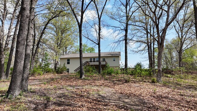 Photo - Cozy 2 Bed Home Near Lake of the Ozarks