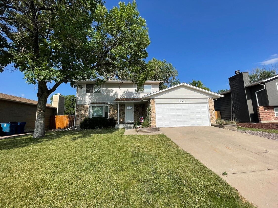 2 Story home with basement in Westminster - 2 Story home with basement in Westminster