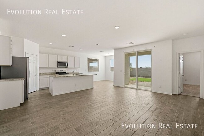 Photo - 11461 E Ulysses Ave