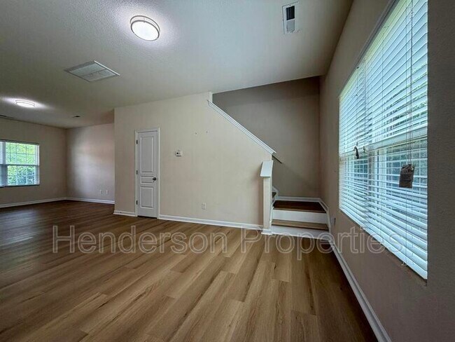 Photo - 3122 Riley Ave