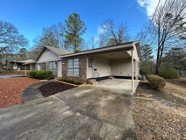 Photo - 228 Huffaker Rd NW Unit A