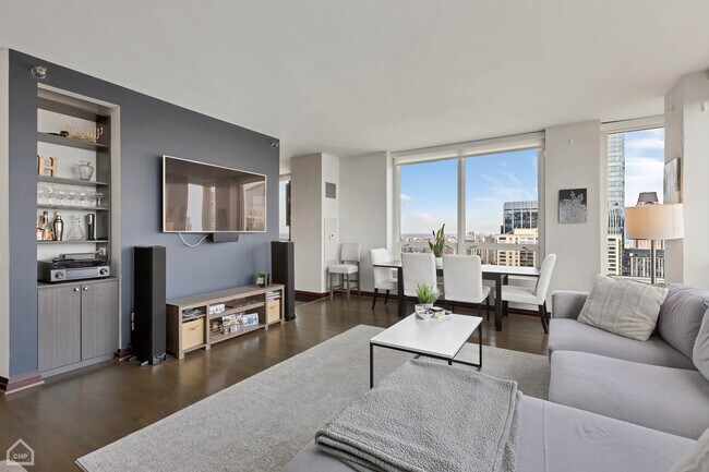 Photo - 33 W Ontario St Unit 51A