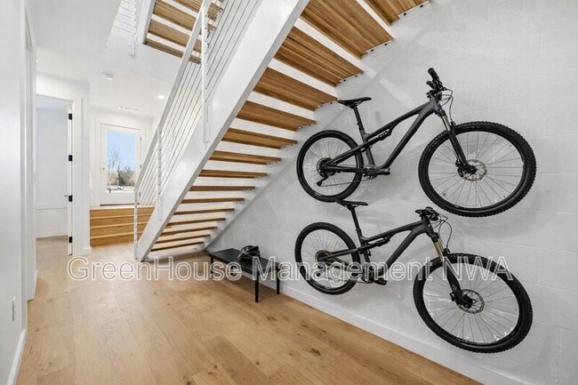 Photo - 842 SE 8th St