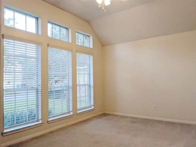 Photo - 2810 Foxden Dr