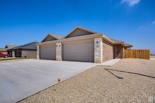 Building Photo - New Construction 3/2/2 in Shallowater! Unit B Rental