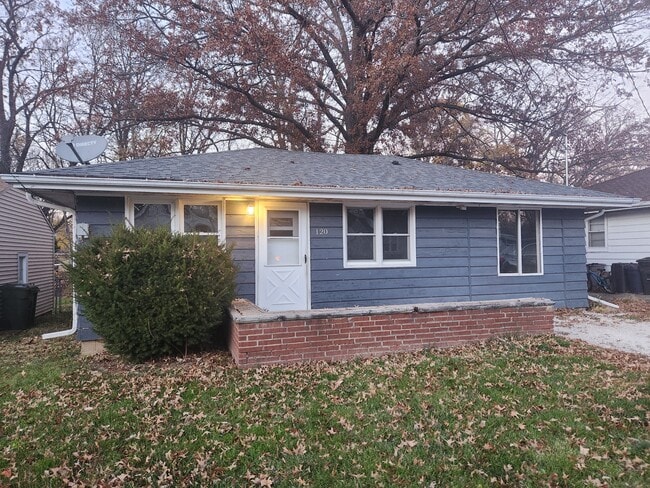 Building Photo - 120 W Forest Ave