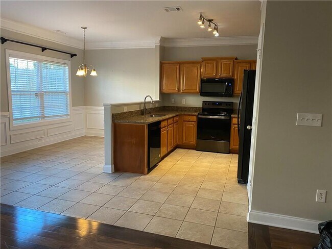 Photo - 2100 Cabela Dr