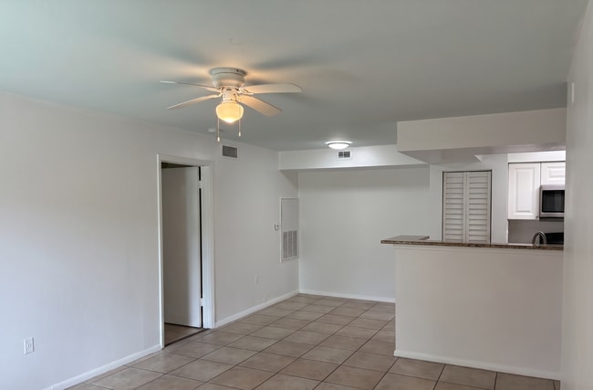 Photo - 3028 Parkway Blvd