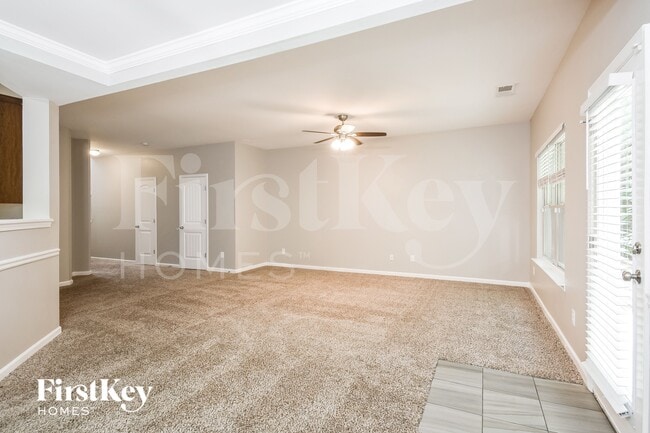 Photo - 310 Alcovy Way