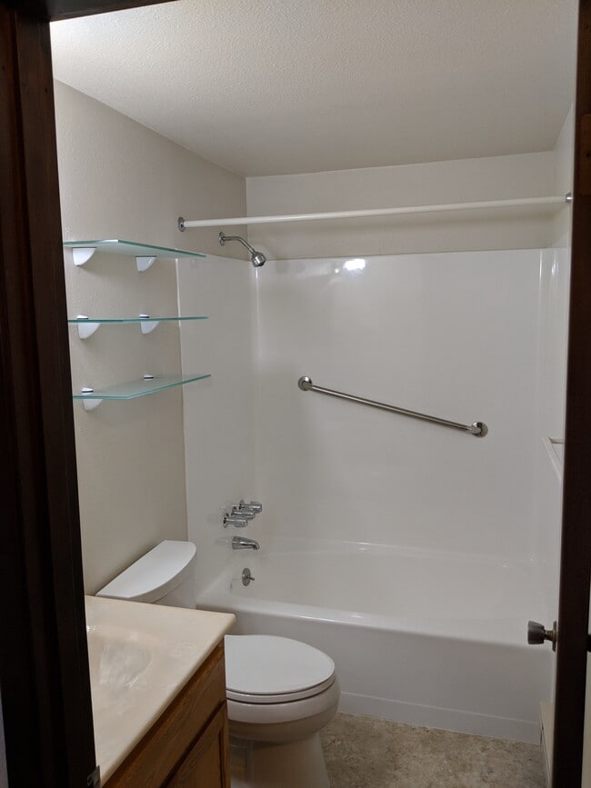 Photo - Pearl Vista Apartments