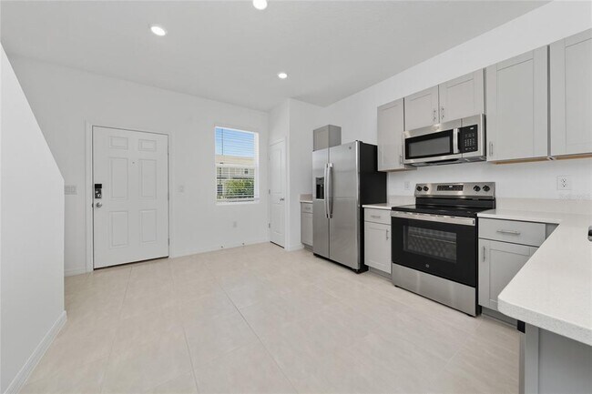 Photo - 2916 Skyline Lp