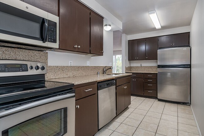 Photo - Sunrise Apartments