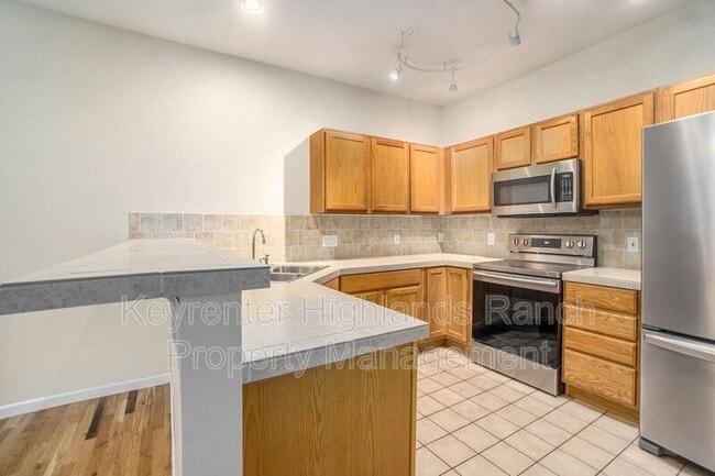 Photo - 1494 Red Cliff Way