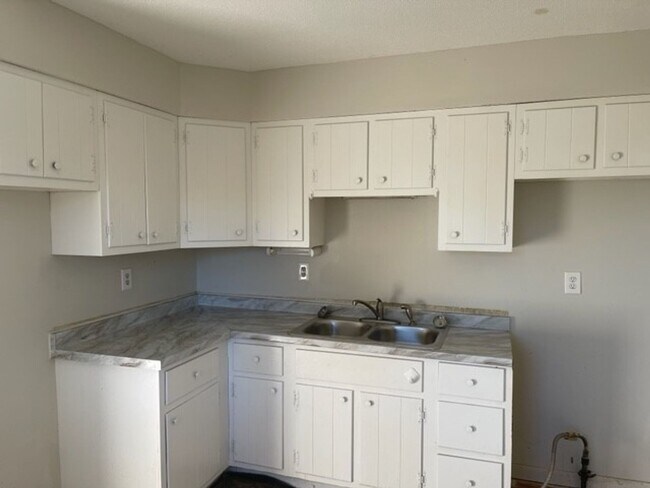 Photo - 3419 County Rd 1400 E Unit B