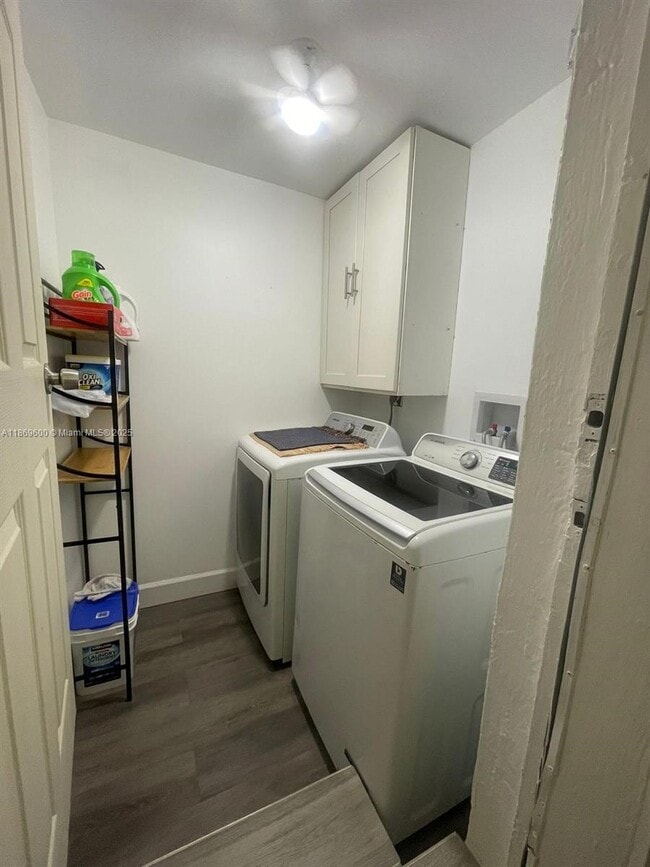 Photo - 2111 Adams St