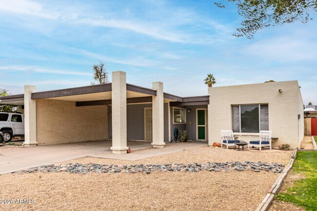 Photo - 1976 E Del Sur Dr