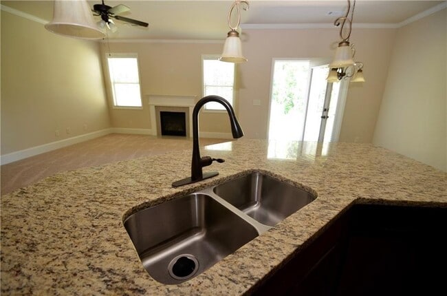 Photo - 1040 Delo Ln