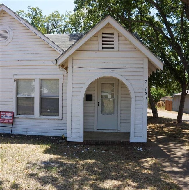 Photo - 2173 Ave J House