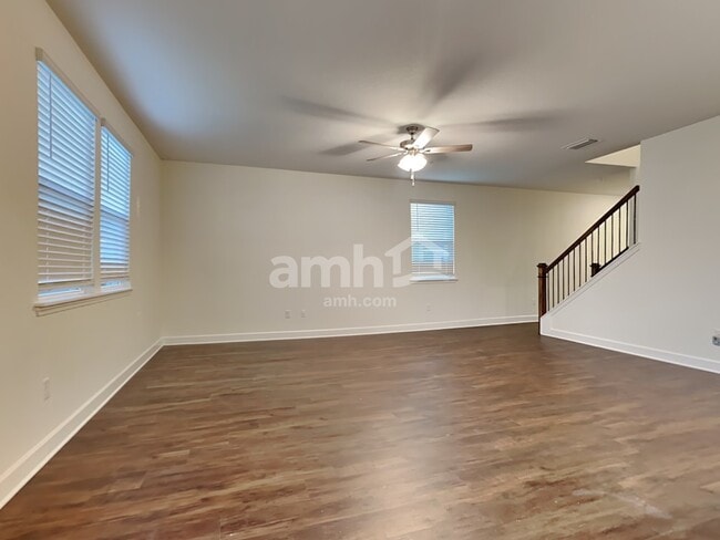 Photo - 1046 Tan Tara Trl