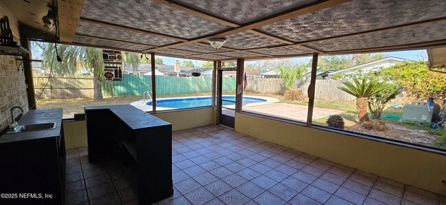 Photo - 2314 Oakdale Dr E