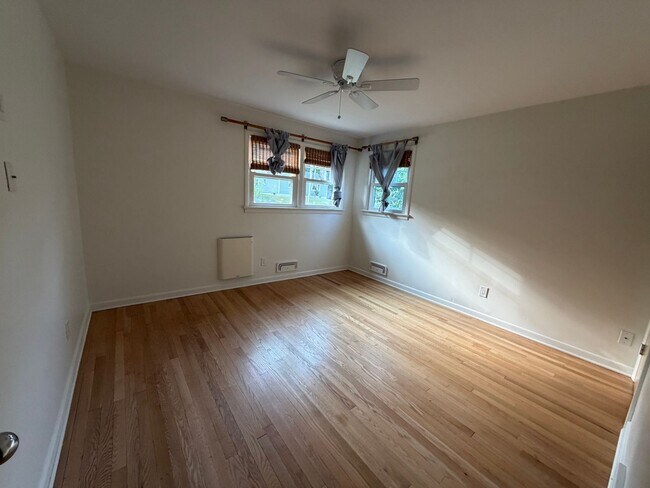 Photo - 135 Morningview Dr