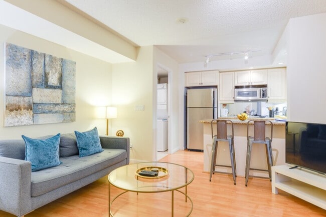 Building Photo - 21 Nelson St