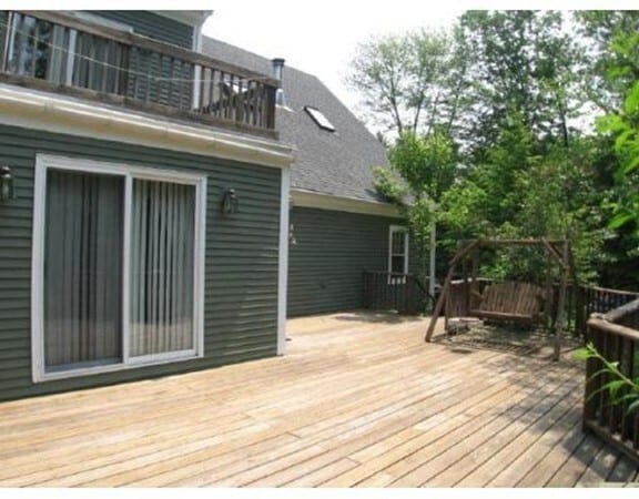 Photo - 144 Parmenter Rd