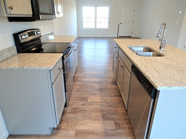 407 Masonic Dr