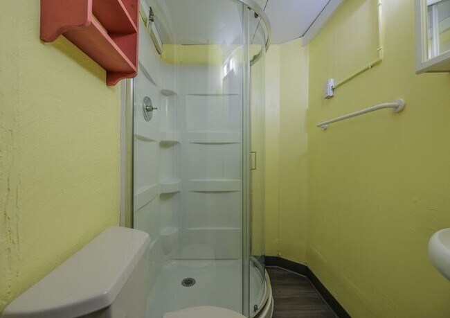 Photo - 914 13th St Unit Apartment #2