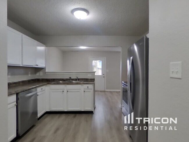 Photo - 522 Harmony Dr