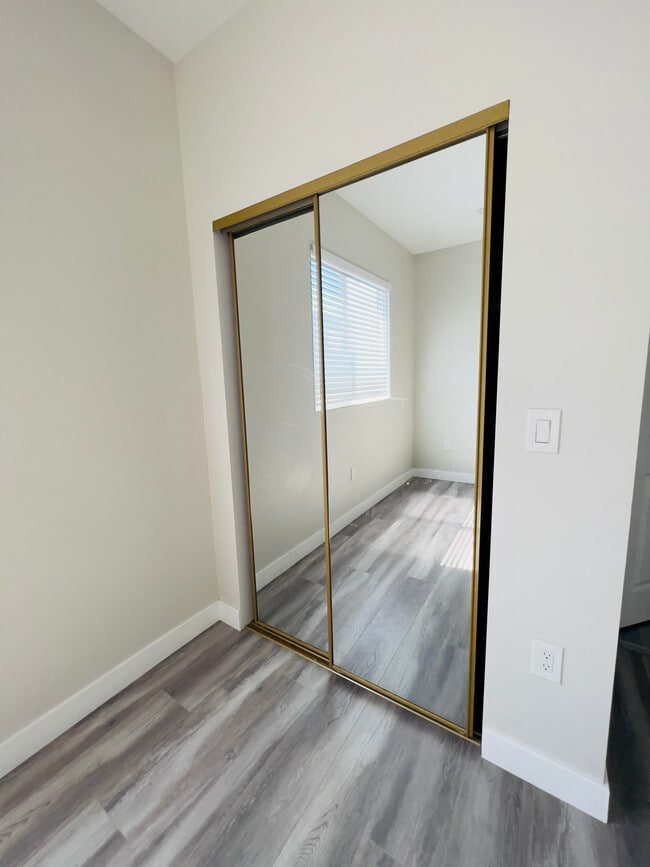 CLOSET ROOM #1 - 3928 S Normandie Ave