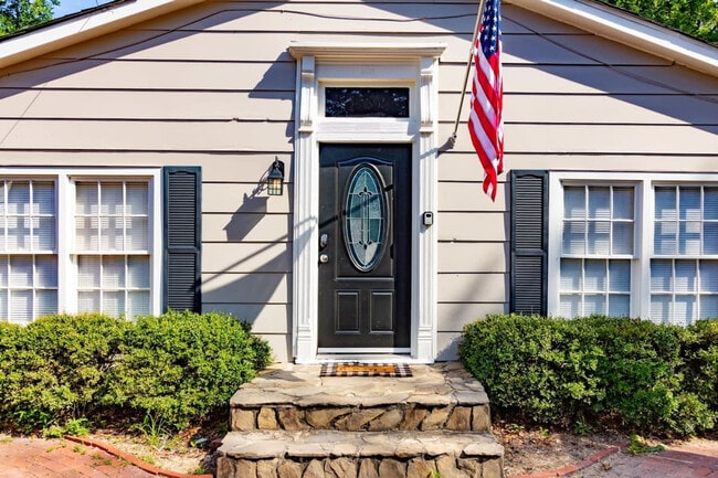 Photo - 3912 Crestview Dr Unit ID1043628P