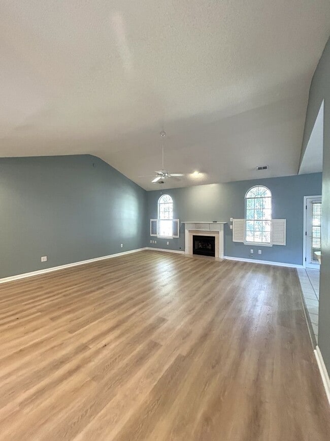 Photo - Spacious 3BR/2BA home in the highly desire...