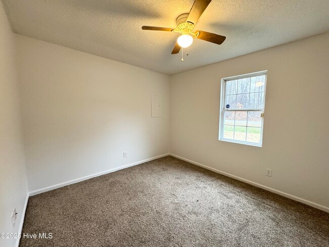 Building Photo - 1780 Peartree Rd