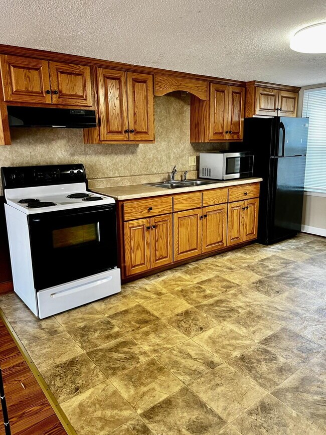 Photo - Charming 1-Bedroom Upstairs Unit in Dunn, NC! Unit C