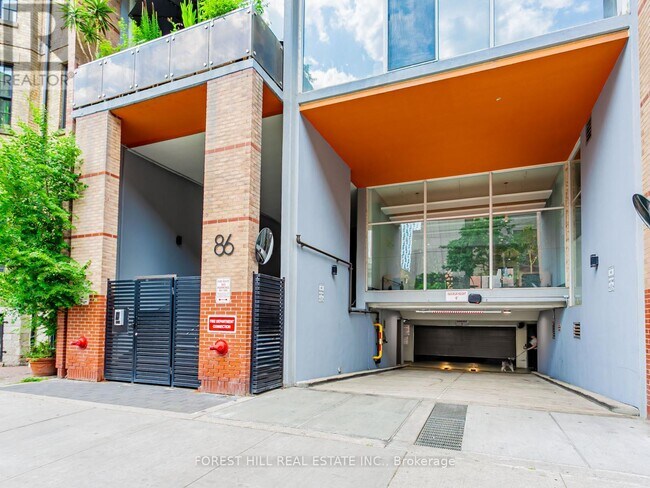 Photo - 86 Gerrard St E Unit 1E