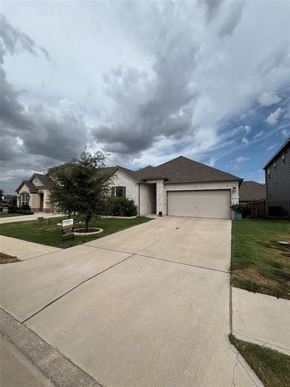Building Photo - 8013 Philbrook Dr