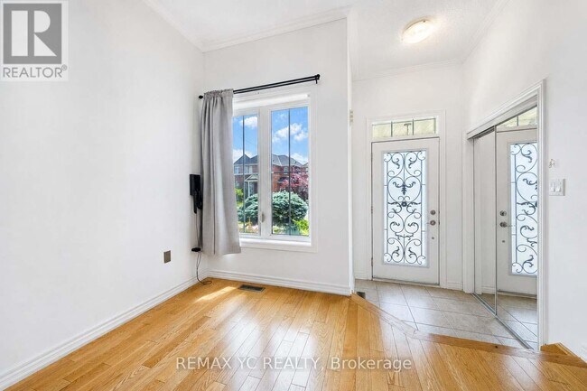 Photo - 24 Millwright Ave