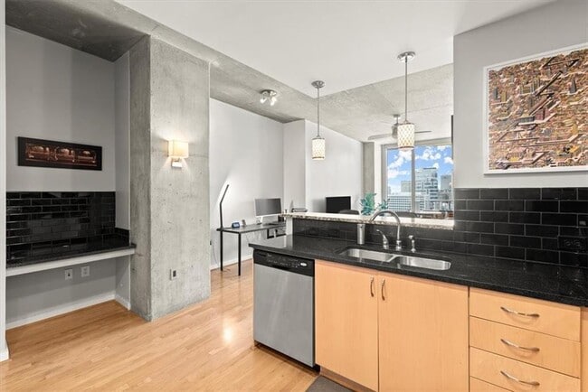Photo - 860 Peachtree St NE Unit 1506