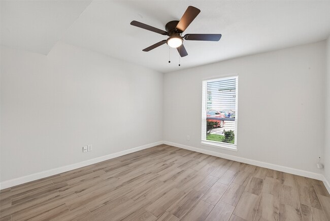 Photo - 1516 Bay Area Blvd Unit K15