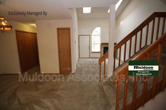 Photo - 2048 Palm Dr